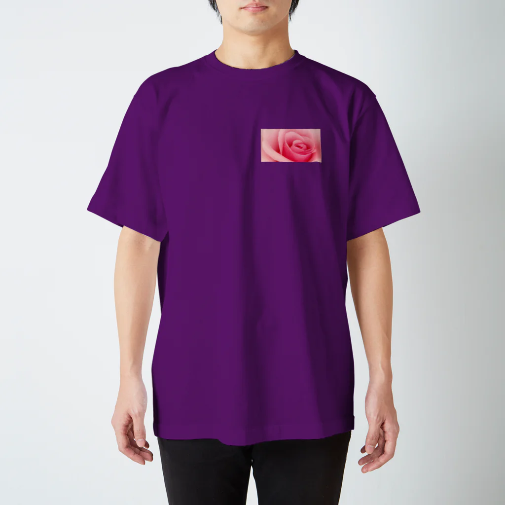momo8presentのRose ♡ Regular Fit T-Shirt