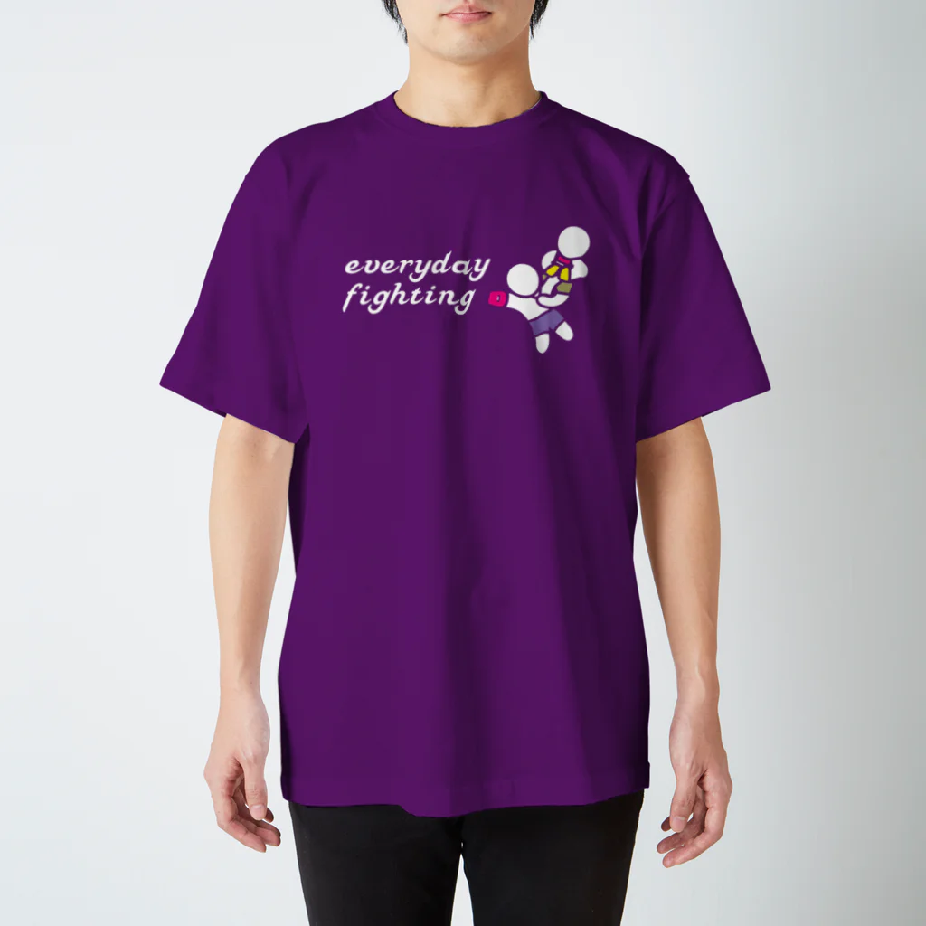 amaのEveryday Fighting_ロゴ_白 Regular Fit T-Shirt