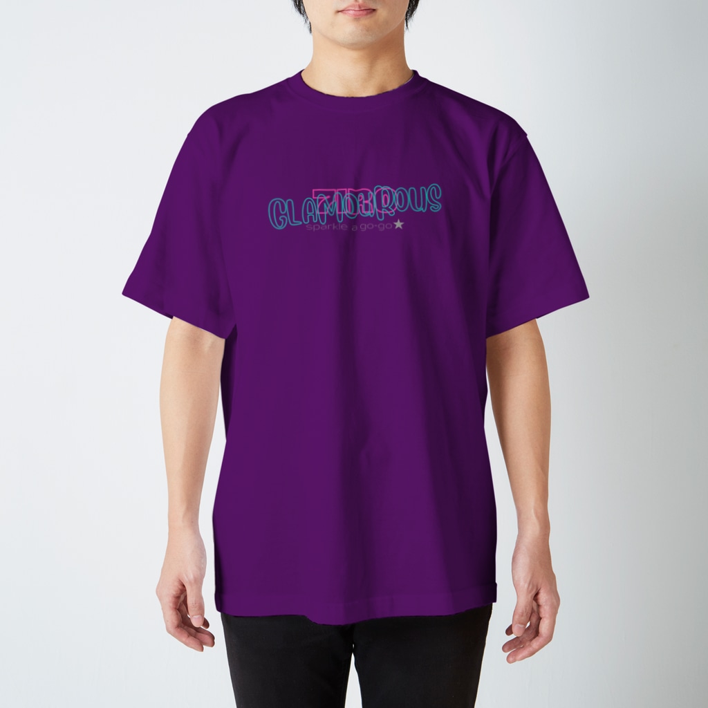 7IRO GLAMOUROUSの7IRO GLAMOUROUS＜黒、濃色系＞ロゴTシャツ Regular Fit T-Shirt