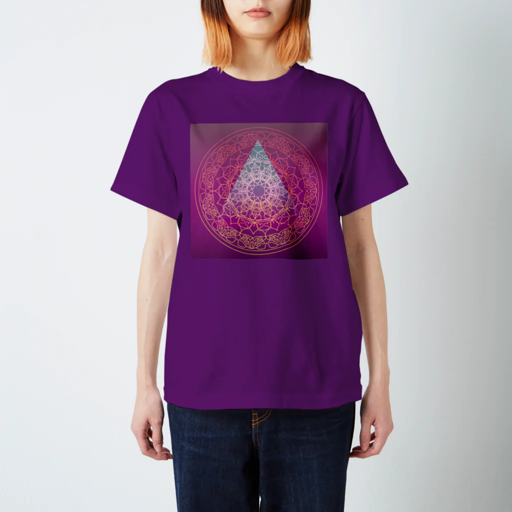 💖宇宙整体♪🌈♪こころからだチャンネル♪💖の母星回帰曼荼羅　VELVET purple RED【shiroサンversion】 Regular Fit T-Shirt