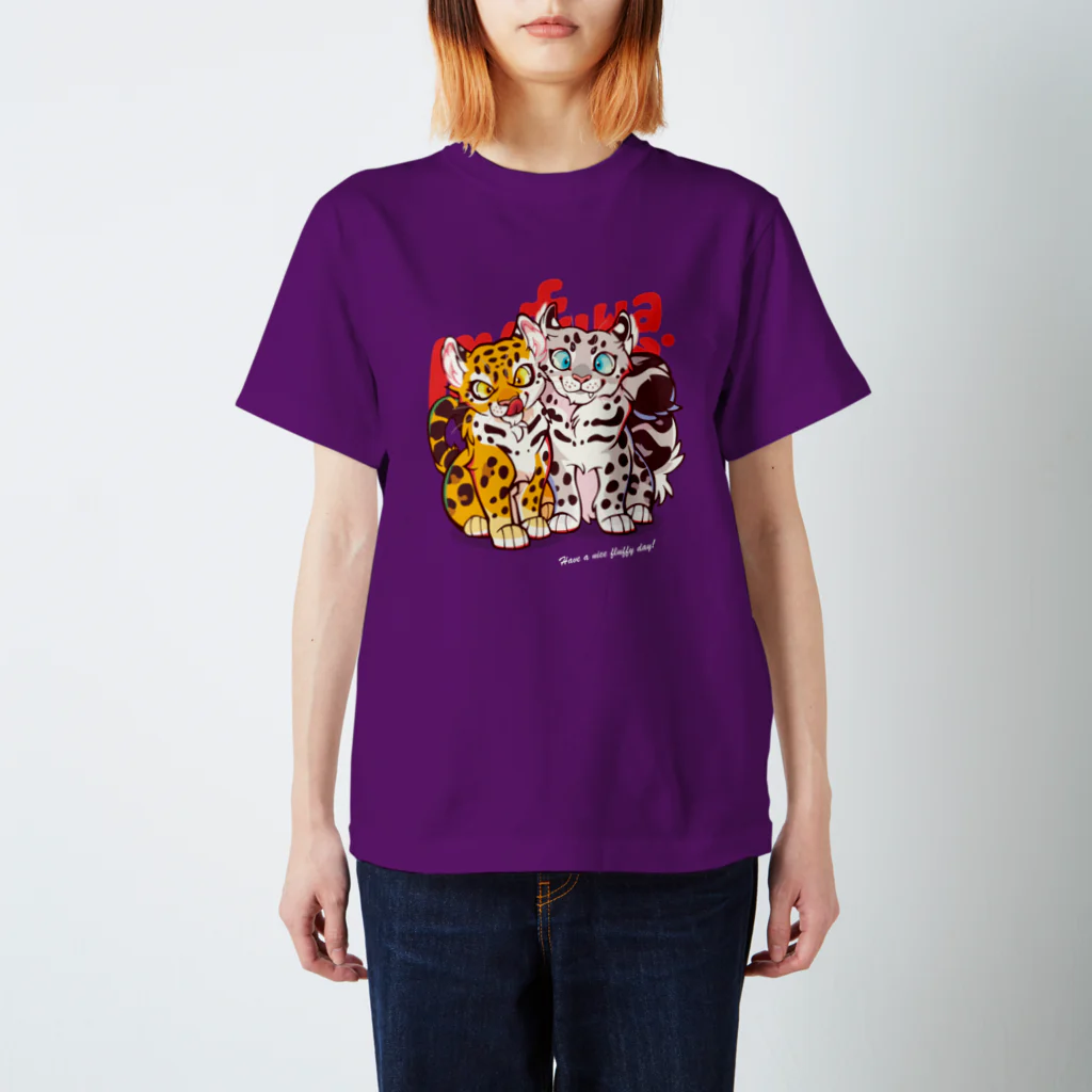 mofuwaのLEOPARD TWINS(dark colors) Regular Fit T-Shirt