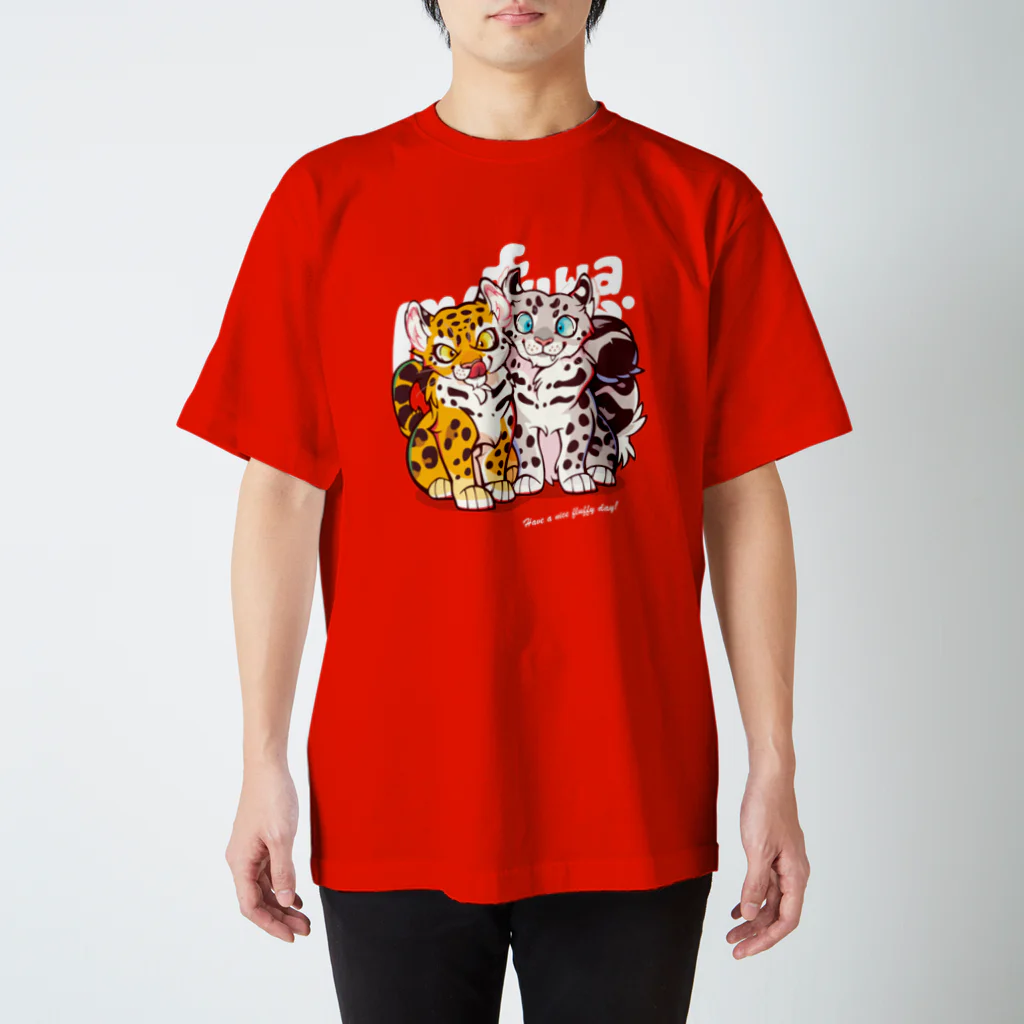 mofuwaのLEOPOARD TWINS(red) スタンダードTシャツ