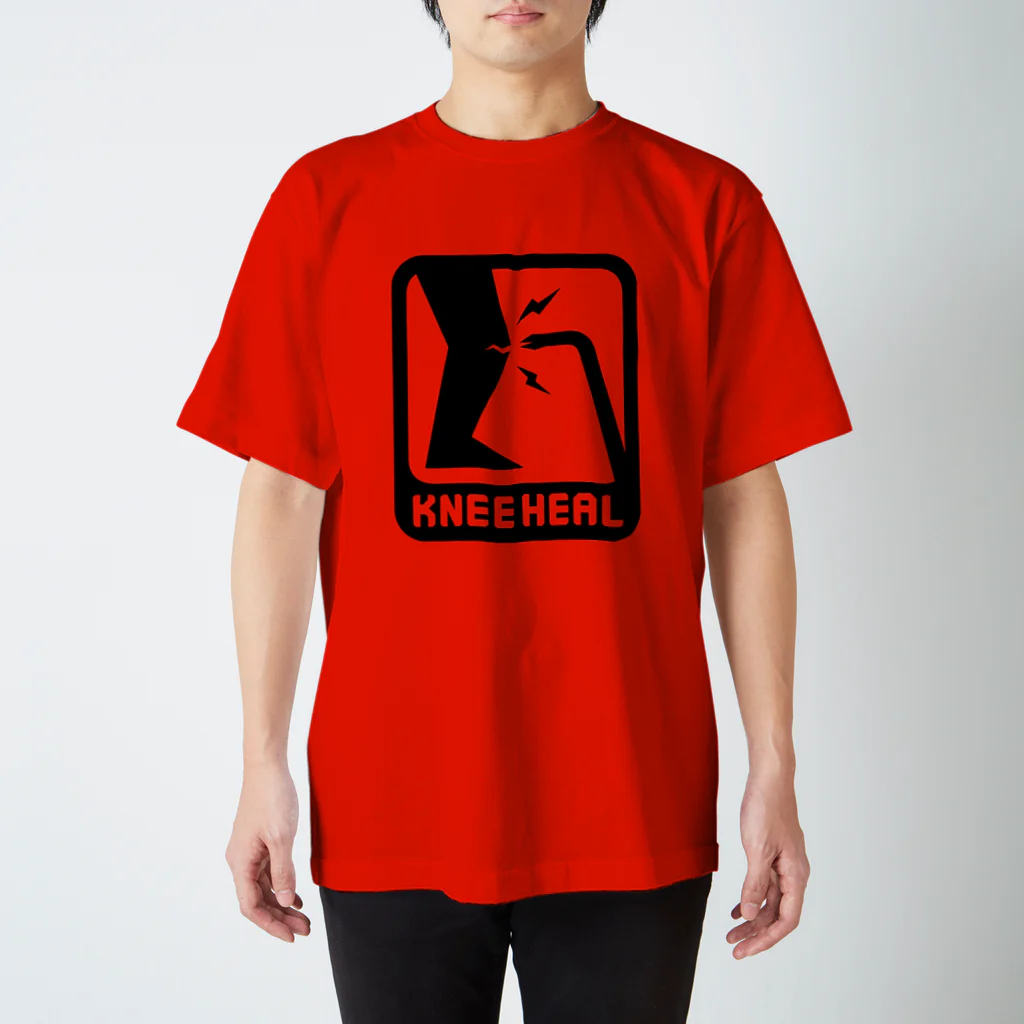 2BRO. 公式グッズストアの黒「KNEE HEAL」濃色Tシャツ スタンダードTシャツ