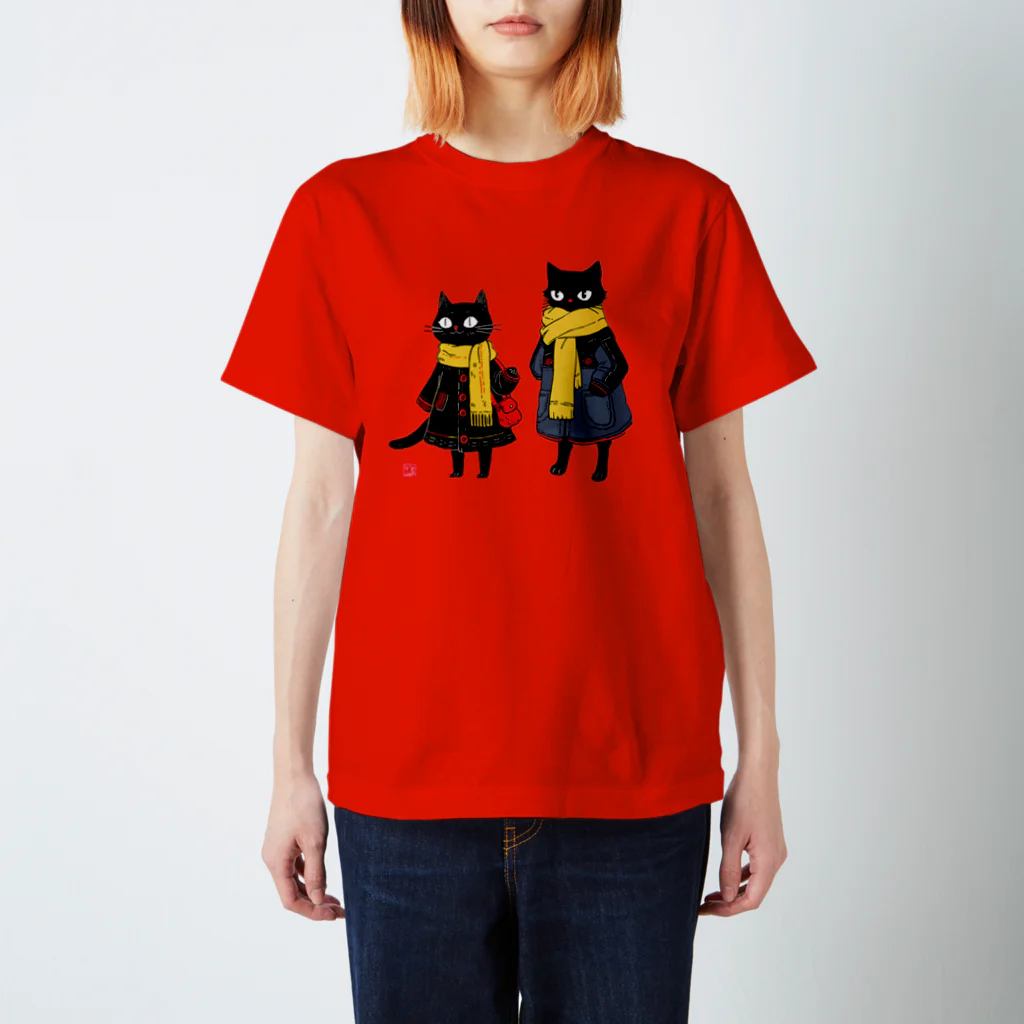 Lapis SHOPの黒猫夫婦のお買い物 Regular Fit T-Shirt