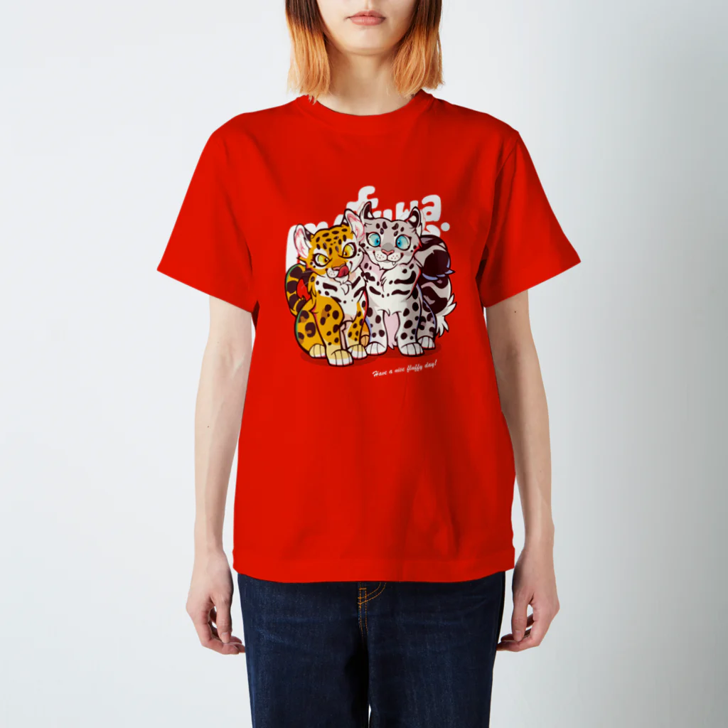 mofuwaのLEOPOARD TWINS(red) スタンダードTシャツ