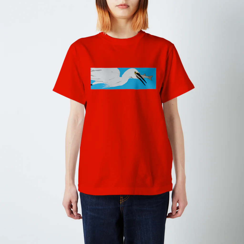 MoVのコサギ、魚は飲み物 Regular Fit T-Shirt