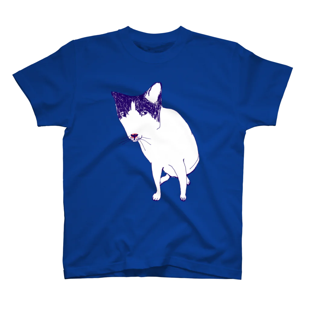 NIKORASU GOのなんか企んでいるネコ（Tシャツ・パーカー・グッズ・ETC） Regular Fit T-Shirt