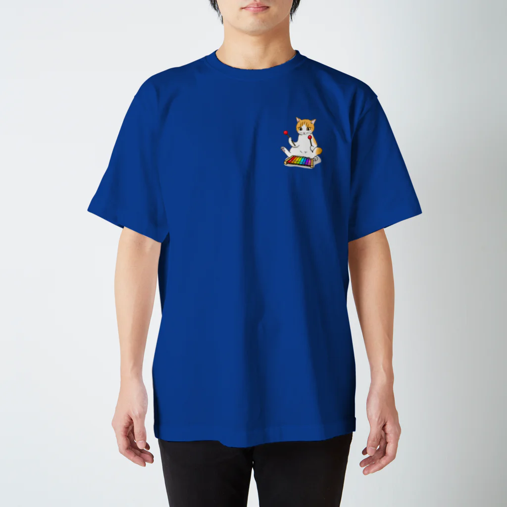 Ａｔｅｌｉｅｒ　Ｈｅｕｒｅｕｘの木琴を叩く猫 Regular Fit T-Shirt