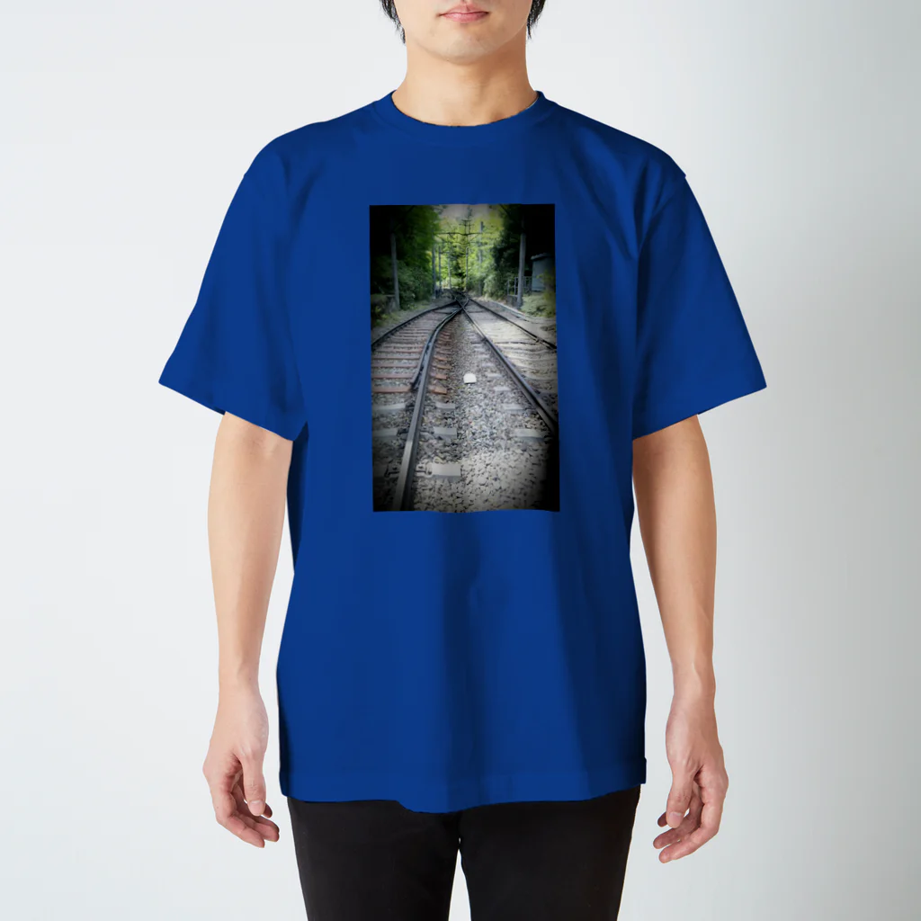 yukashanyの線路は続いちゃうのよどこまでも♪ スタンダードTシャツ