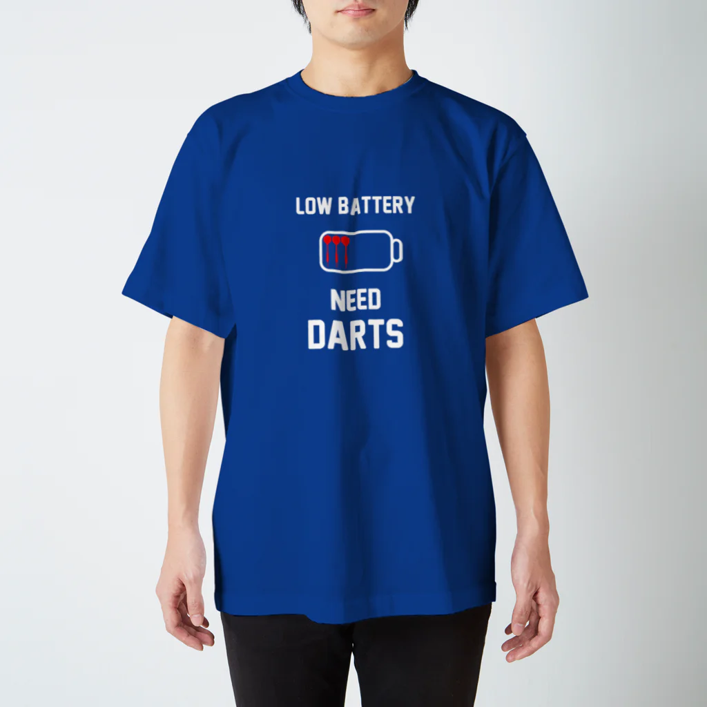 Japaneseguytv Online StoreのLOW BATTERY NEED DARTS T-Shirt スタンダードTシャツ