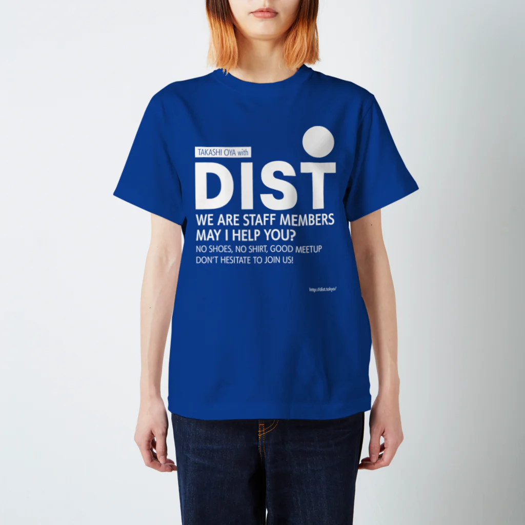 沖 良矢のDISTスタッフTシャツ（OYA ver.） Regular Fit T-Shirt