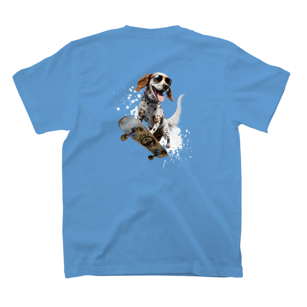 -BRIGHTS-のスケボー犬のおでかけ！skateboarding dog Regular Fit T-Shirtの裏面