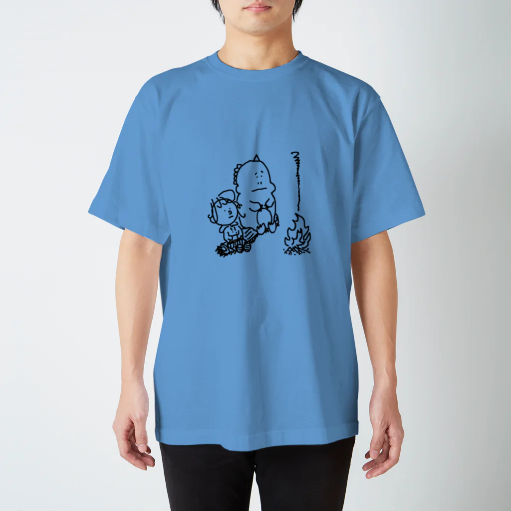 m0nchy3の焚火かいじゅう スタンダードTシャツ