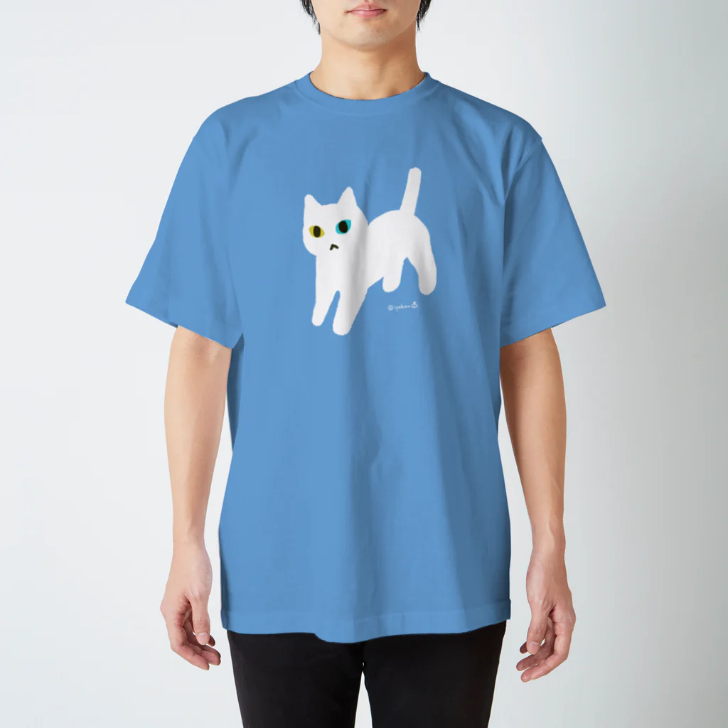 いよかん shopのオッドアイな白ネコちゃん Regular Fit T-Shirt