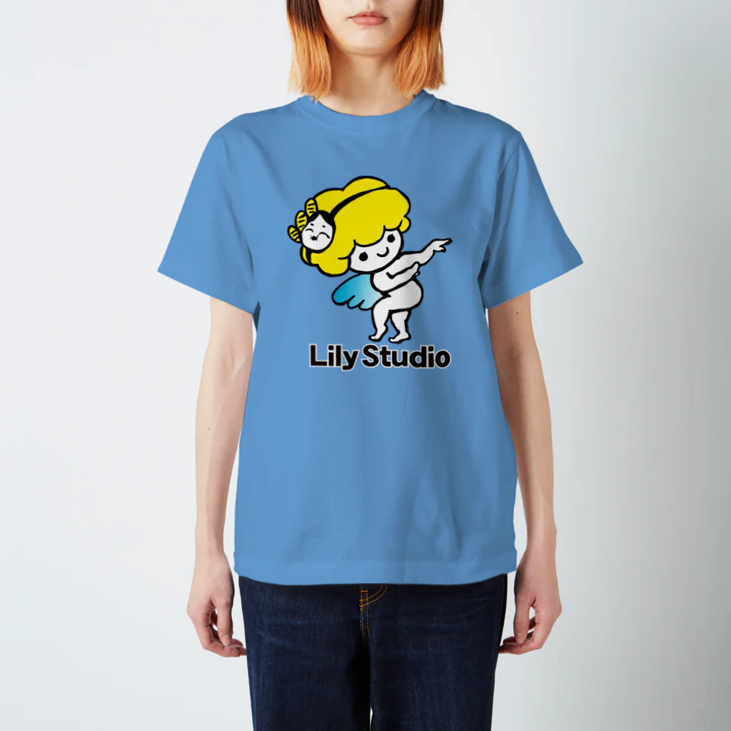 LILY STUDIOの招福の舞チーズ天使 Regular Fit T-Shirt