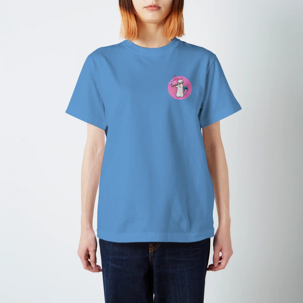 Ａｔｅｌｉｅｒ　Ｈｅｕｒｅｕｘのフルートを吹く白猫 Regular Fit T-Shirt