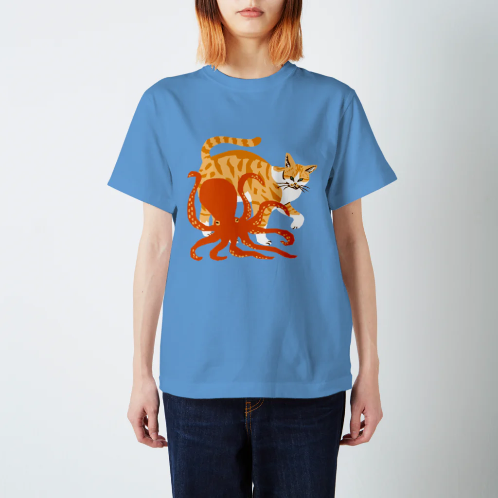 喫茶こぐまやの猫とタコ Regular Fit T-Shirt