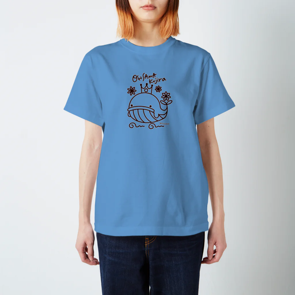 Piyocoloreの王様くじら(濃い色) Regular Fit T-Shirt