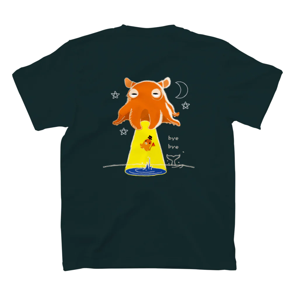 イラスト MONYAAT のバックプリント　たこさんwinなーとメンダコUFO スタンダードTシャツの裏面