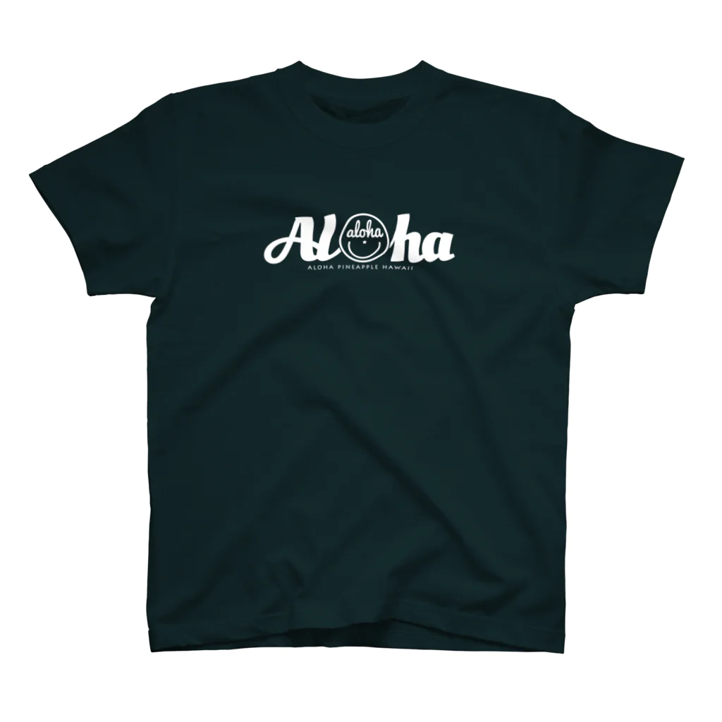 aloha_pineapple_hawaiiのAloha スマイル 156 (whiteロゴ) Regular Fit T-Shirt