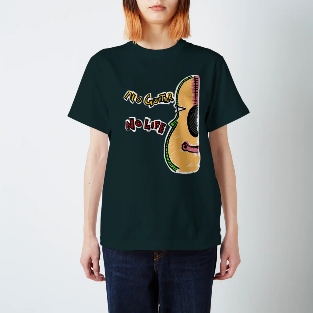 TACAのグッズ売り場のキモギター Regular Fit T-Shirt