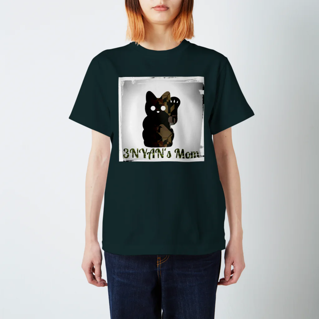 3Nyan's Mom 〜猫グッズ屋さん〜の3Nyan's Mom 白バージョン Regular Fit T-Shirt