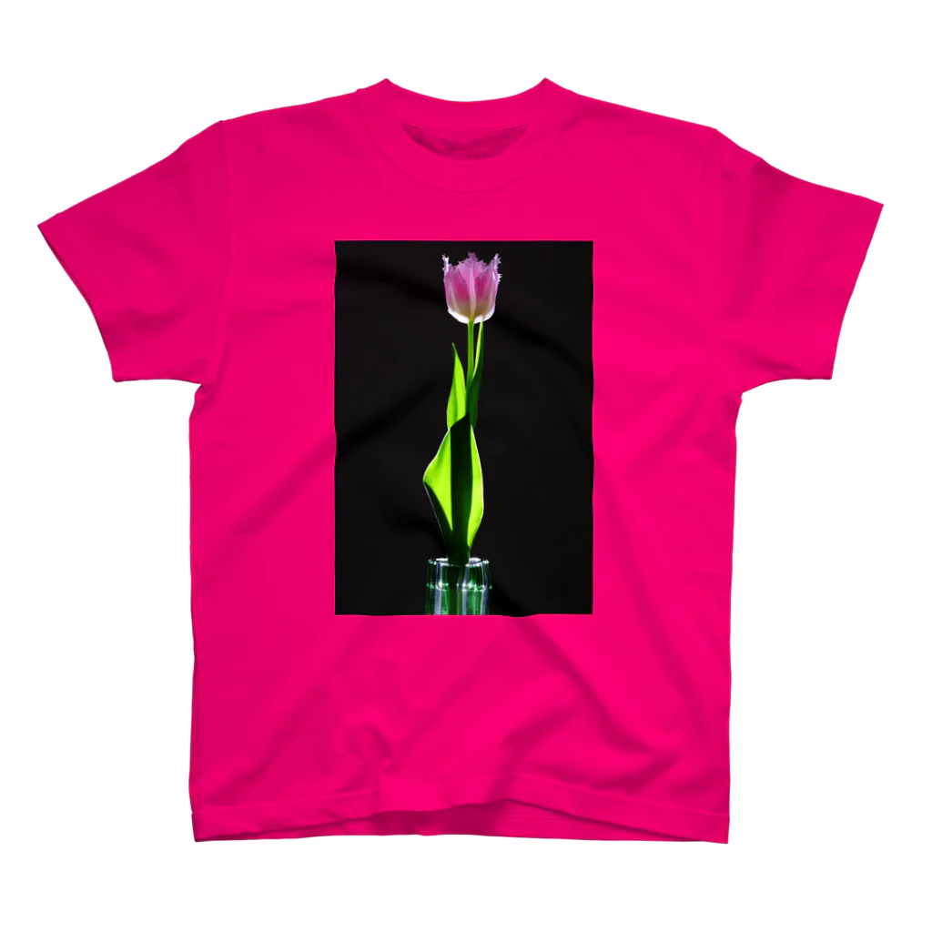 CNU Official ShopのTulip Design T-Shirt スタンダードTシャツ