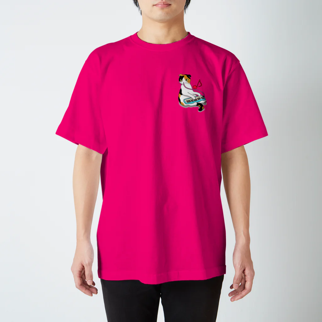 Ａｔｅｌｉｅｒ　Ｈｅｕｒｅｕｘの鍵盤ハーモニカを弾く猫 Regular Fit T-Shirt