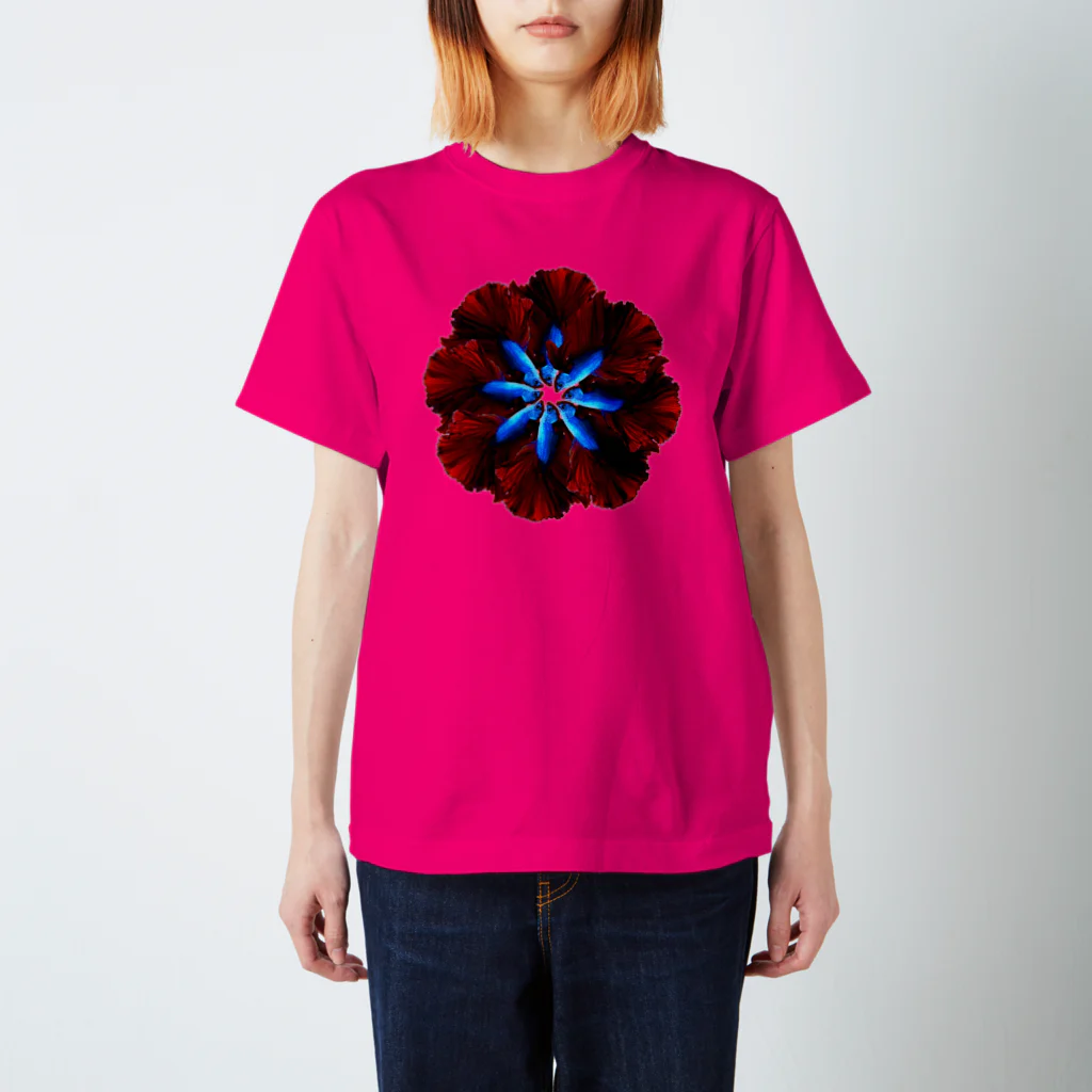 ミルエルのベタの花ブルーレッド Regular Fit T-Shirt