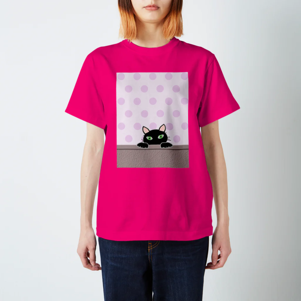 キャッツハンド：suzuriショップの黒猫PUKU Regular Fit T-Shirt