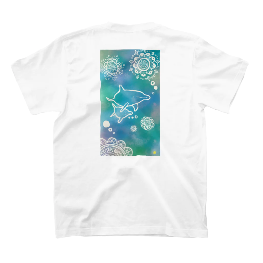 たじんのおみせのcosmo dolphin Regular Fit T-Shirtの裏面