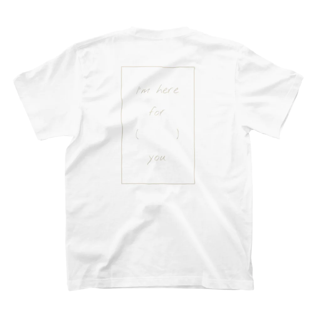 Ayanstoreのここにいるよ(文字ベージュ) Regular Fit T-Shirtの裏面