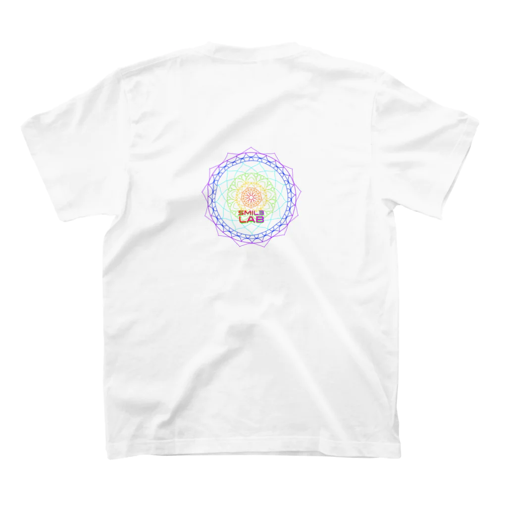 Smil3LABOのSmil3Lab マンダラロゴ Regular Fit T-Shirtの裏面