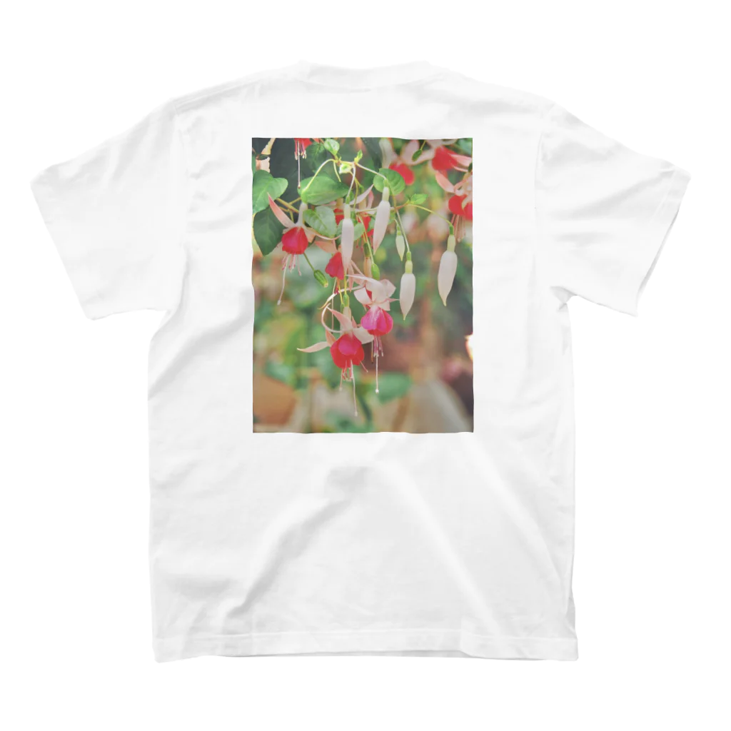 たびのきろくのflower03 Regular Fit T-Shirtの裏面