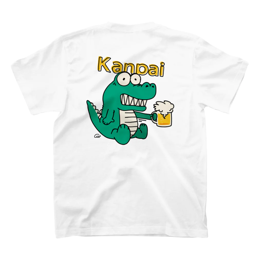 イラスト MONYAAT のバックプリント ビールでカンパイ！Aワニ右向き♪ Regular Fit T-Shirtの裏面