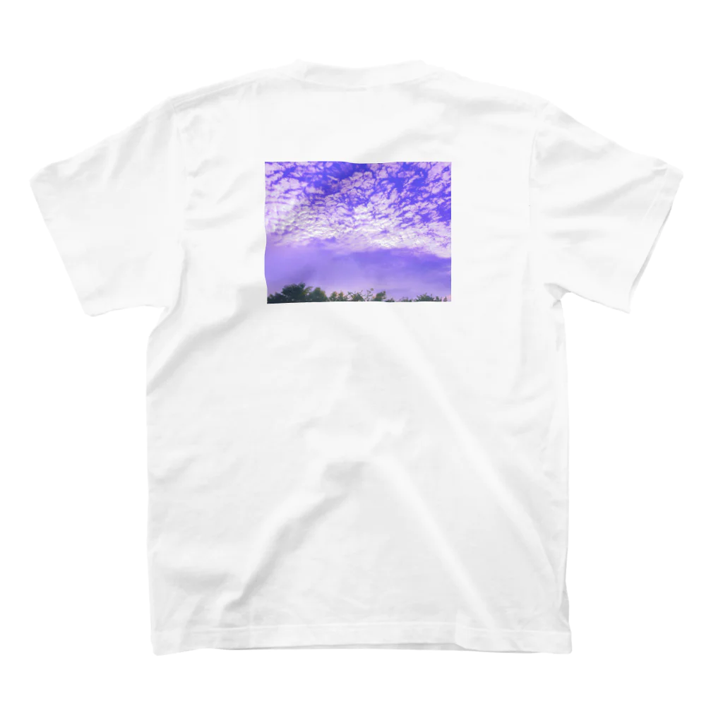 夕陽の静かな空 Regular Fit T-Shirtの裏面