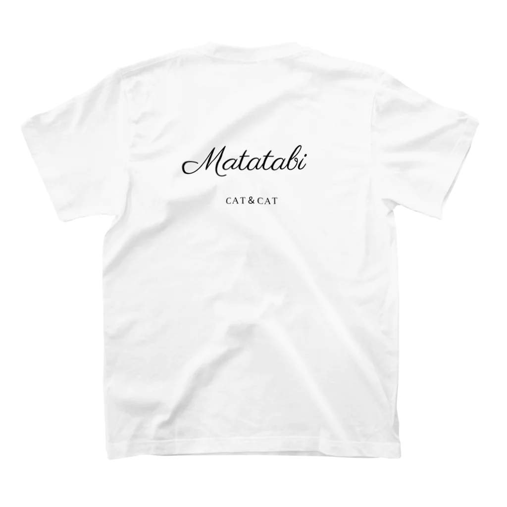 Matatabiショップのひび割れた少女 Regular Fit T-Shirtの裏面