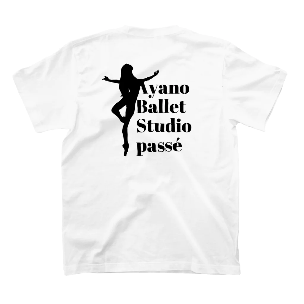 Ayano Ballet Studio 〜passé〜　アヤノバレエスタジオパッセのNew ロゴマーク Regular Fit T-Shirtの裏面