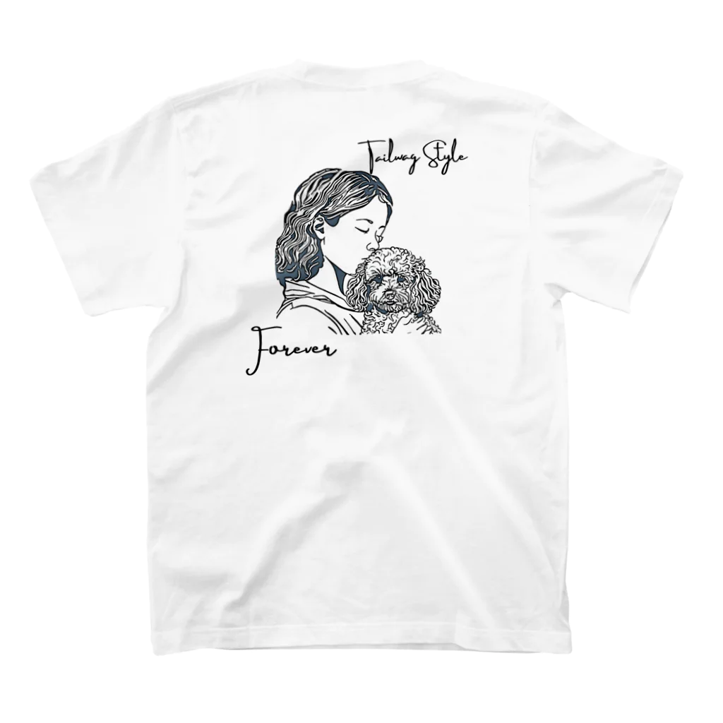 犬好きさんのためのTシャツ屋さんのトイプードルと女の子　ver02 Regular Fit T-Shirtの裏面