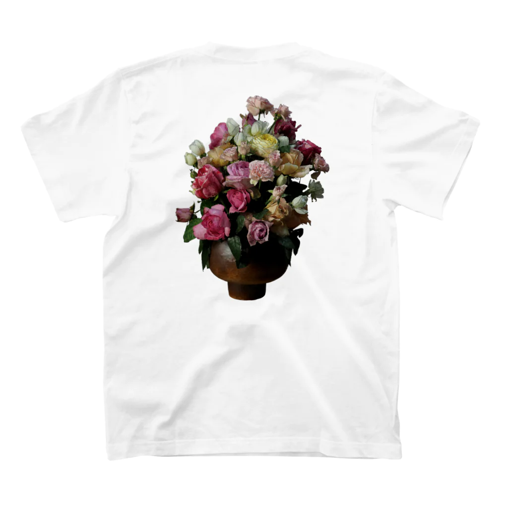 植物の絵師「洋子」の店の薔薇の花束 Regular Fit T-Shirtの裏面