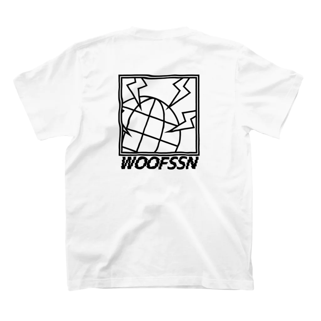 Woofssn™︎のアース アンド サンダー Regular Fit T-Shirtの裏面