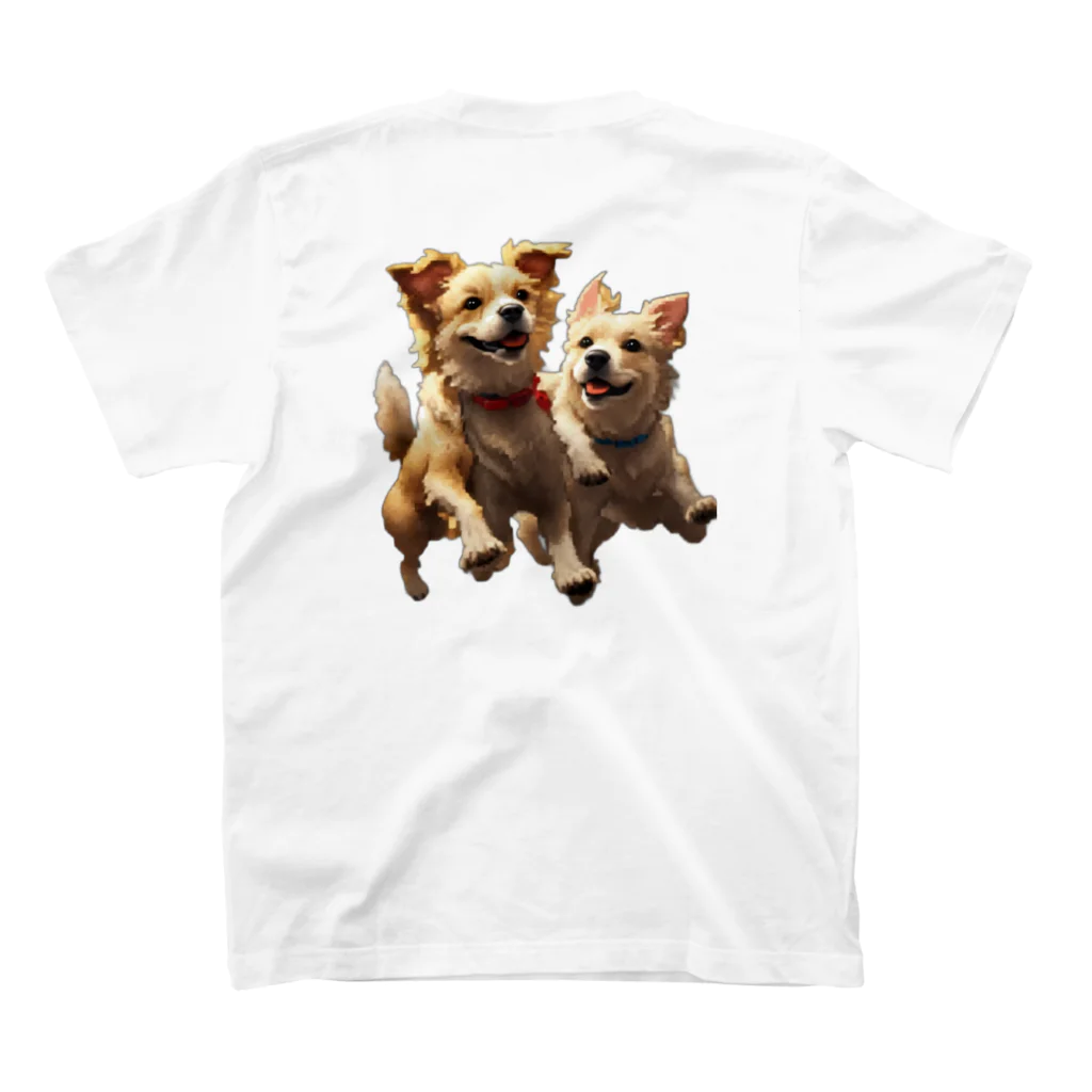 wonderful dogの2匹のワンコ Regular Fit T-Shirtの裏面
