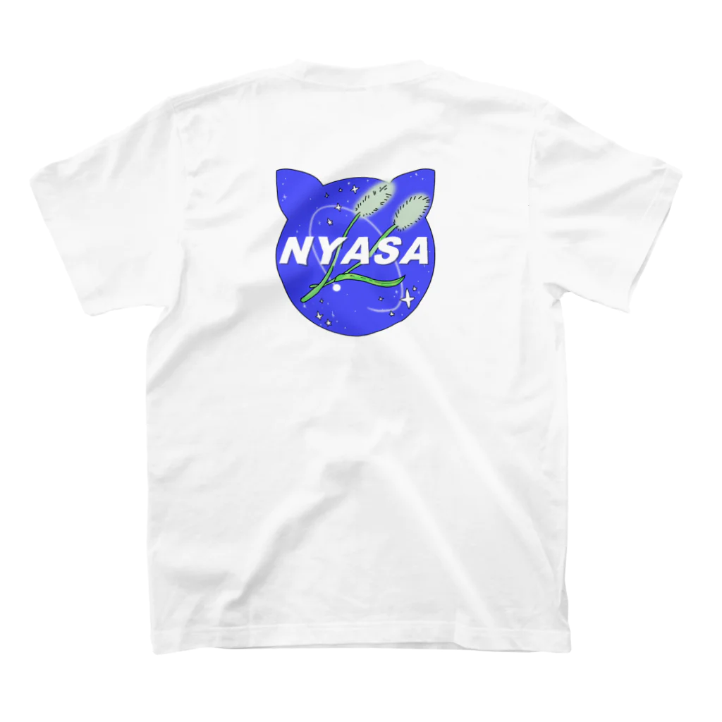 NekkoSeijinの猫星人‥#004‥NYASAのマーク Regular Fit T-Shirtの裏面