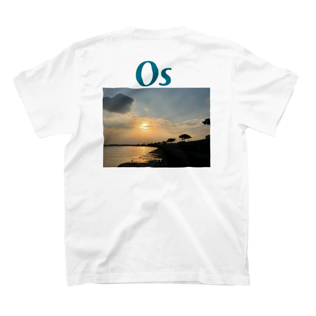 oki_sceneryのおーえす青文字両面海中道路 スタンダードTシャツの裏面