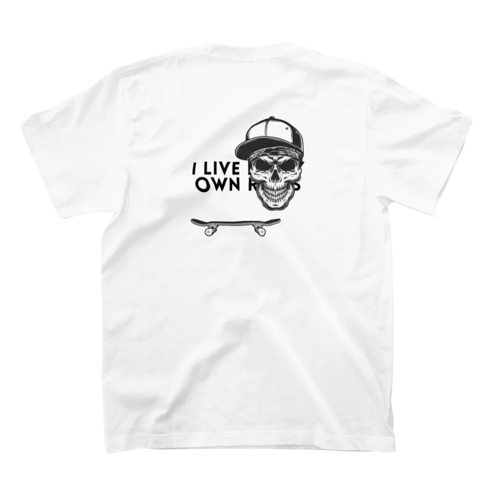 CHIBE86の "I live by my own rules." スタンダードTシャツの裏面