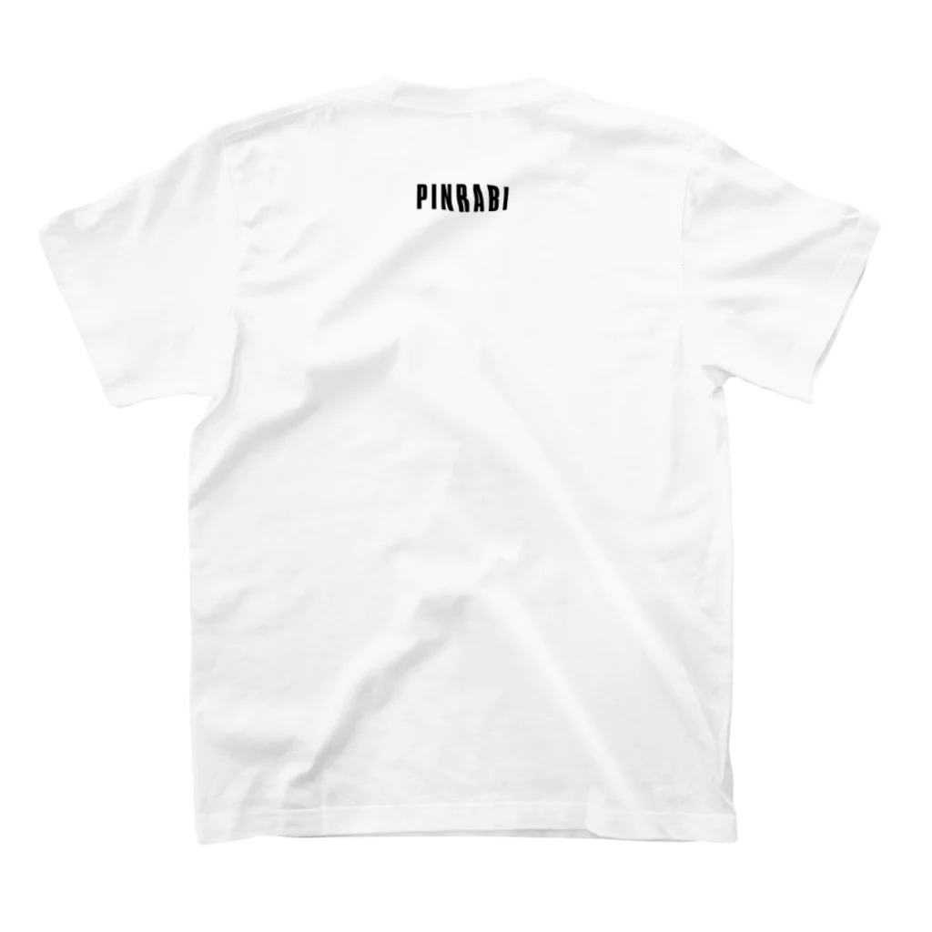 pinrabi【ピンラビ】のPINRABI【クールで個性的なピンクのウサギ】 Regular Fit T-Shirtの裏面