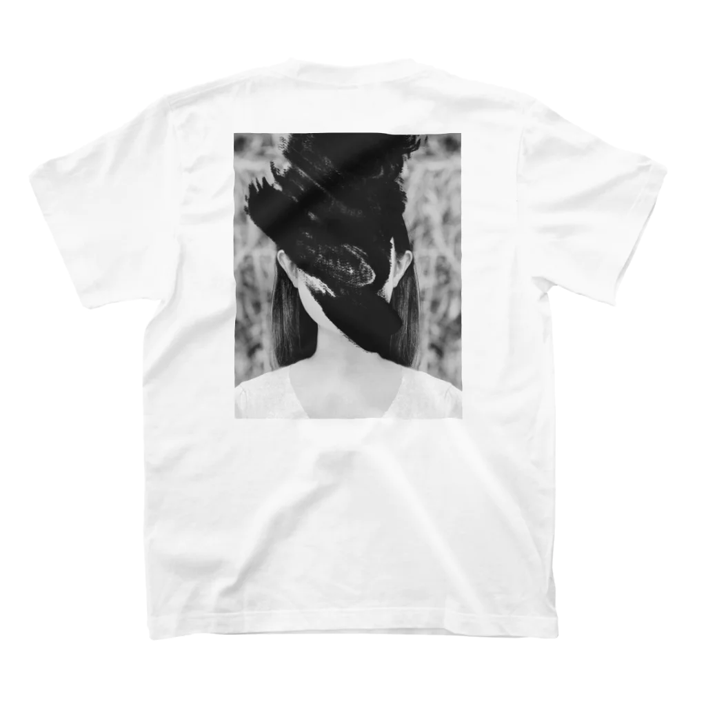 hliumzのPORTRAIT / back print Regular Fit T-Shirtの裏面
