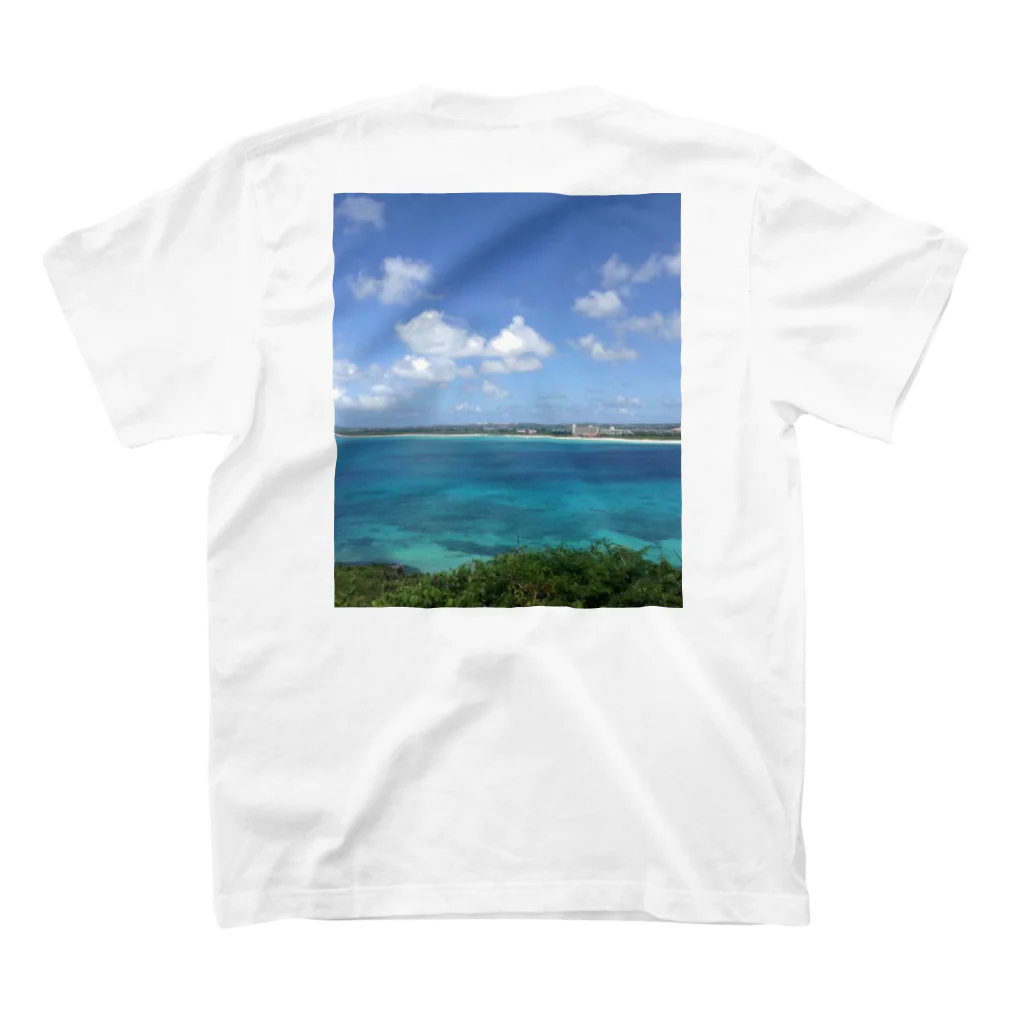 iaryの沖縄の海と空 Regular Fit T-Shirtの裏面