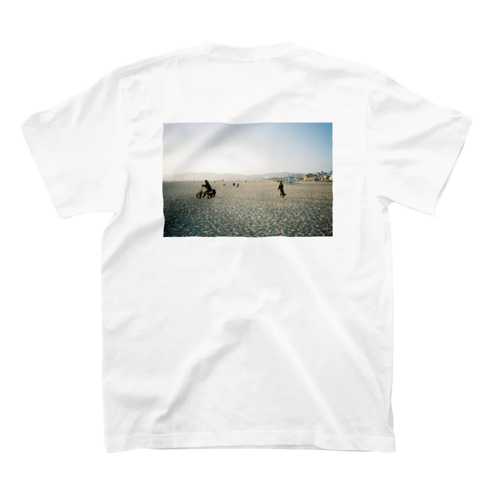 📖 AIE¥KE¥のBEACH ビックシルエットT スタンダードTシャツの裏面