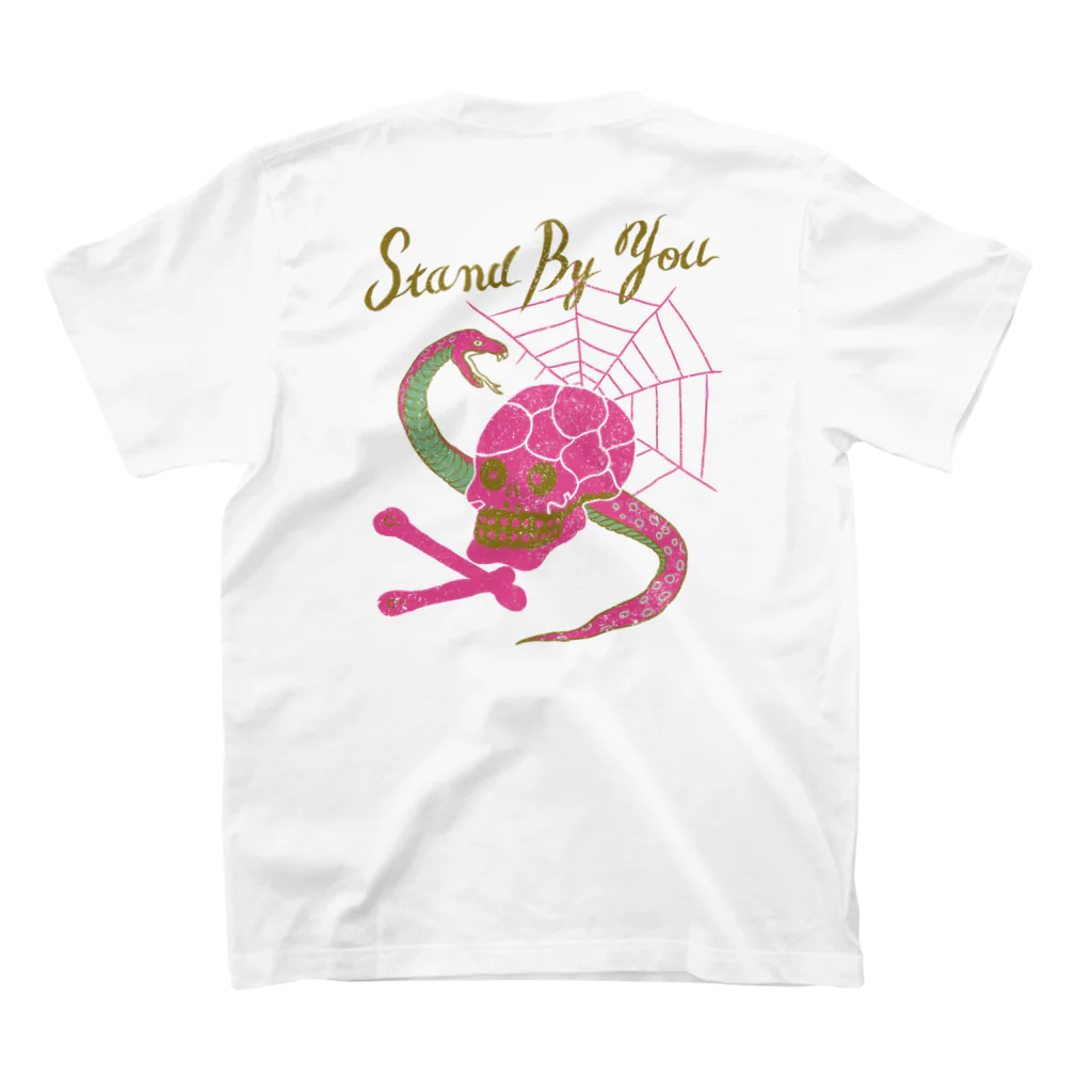 YourSukajanTshirt.comのスカル グランジドピンク（片面） Regular Fit T-Shirtの裏面